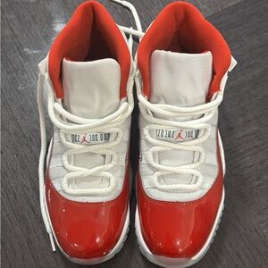 Jordan retro 11 cherrys 
size - woman’s 7.5, men’s 6
